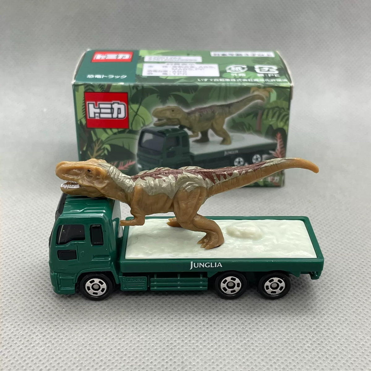 250926-toy-12 Tomica Japanese Version JUNGLIA OKINAWA Jurassic Park Limited Special Note Di