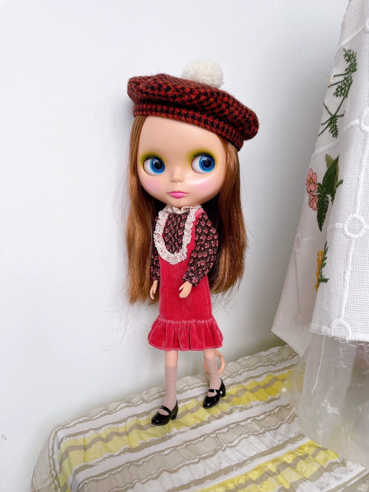 081026-toy-4 Blythe makeover bl dash barco parco mondrian hollywood doll cloth ebl cherry