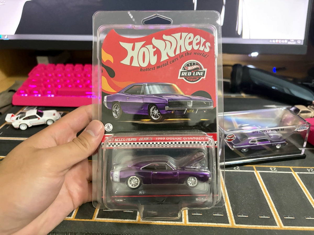 260926-toy-128 Hot Wheels RLC 1/64 Alloy Car Purple