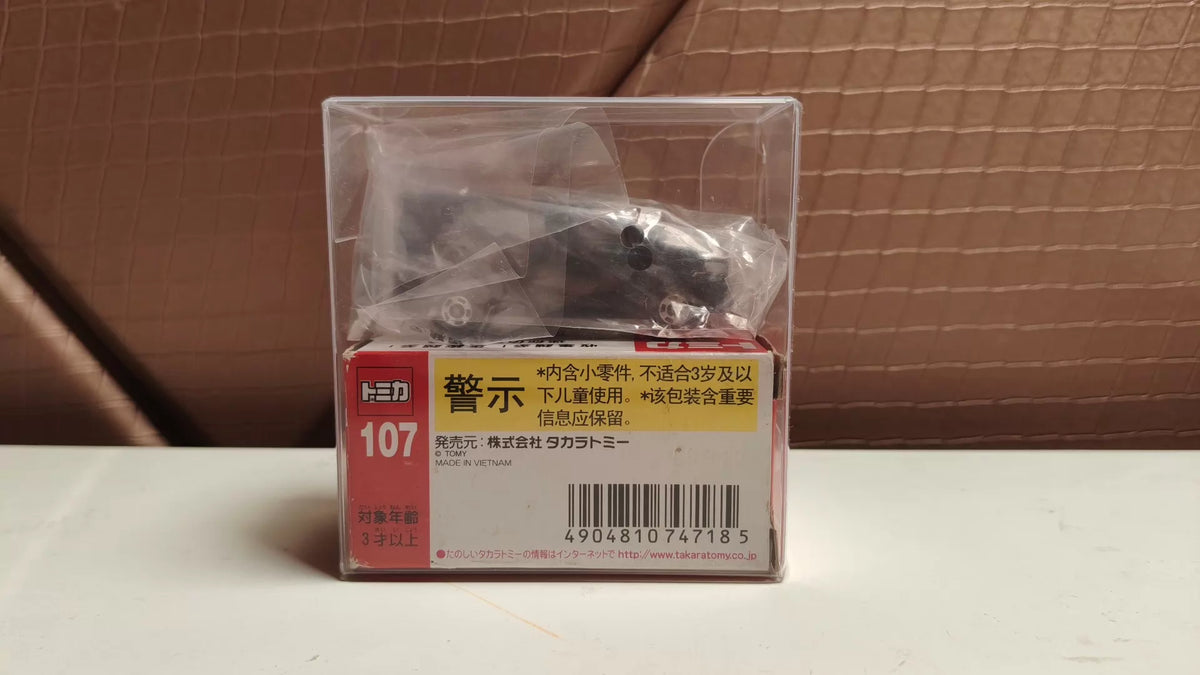 150926-toy-92 TOMICA 107 TOYOTA VOXY