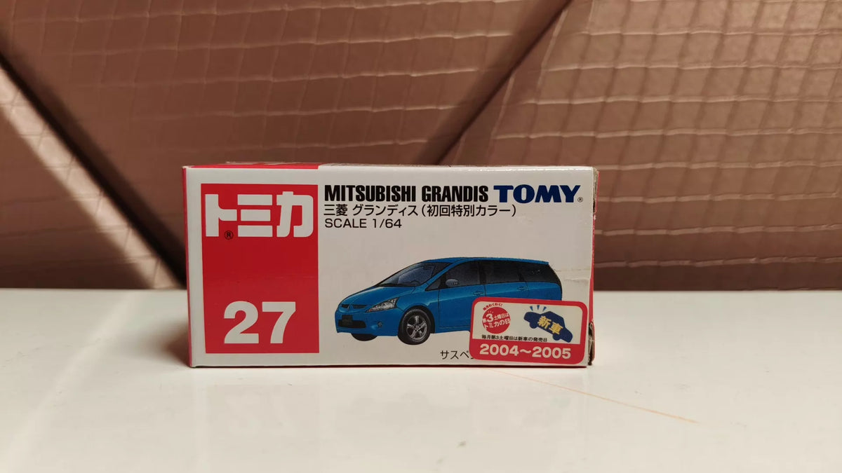 150926-toy-74 TOMICA 27 MITSUBISHI GRANDIS