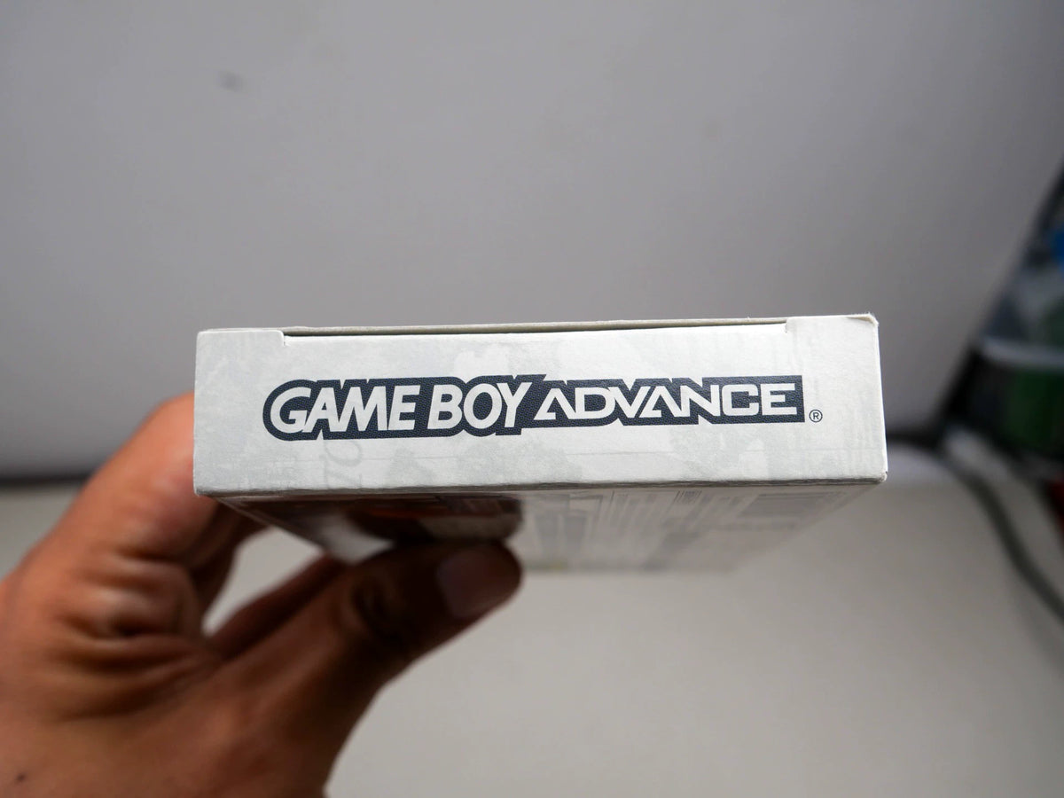GBA game, flame emblem, holy devil stone, original genuine cartridge, color as shown in the picture, full box, overall good condition, slight indentation on the side of the box, chip memory, normal function, transparent protective box included in