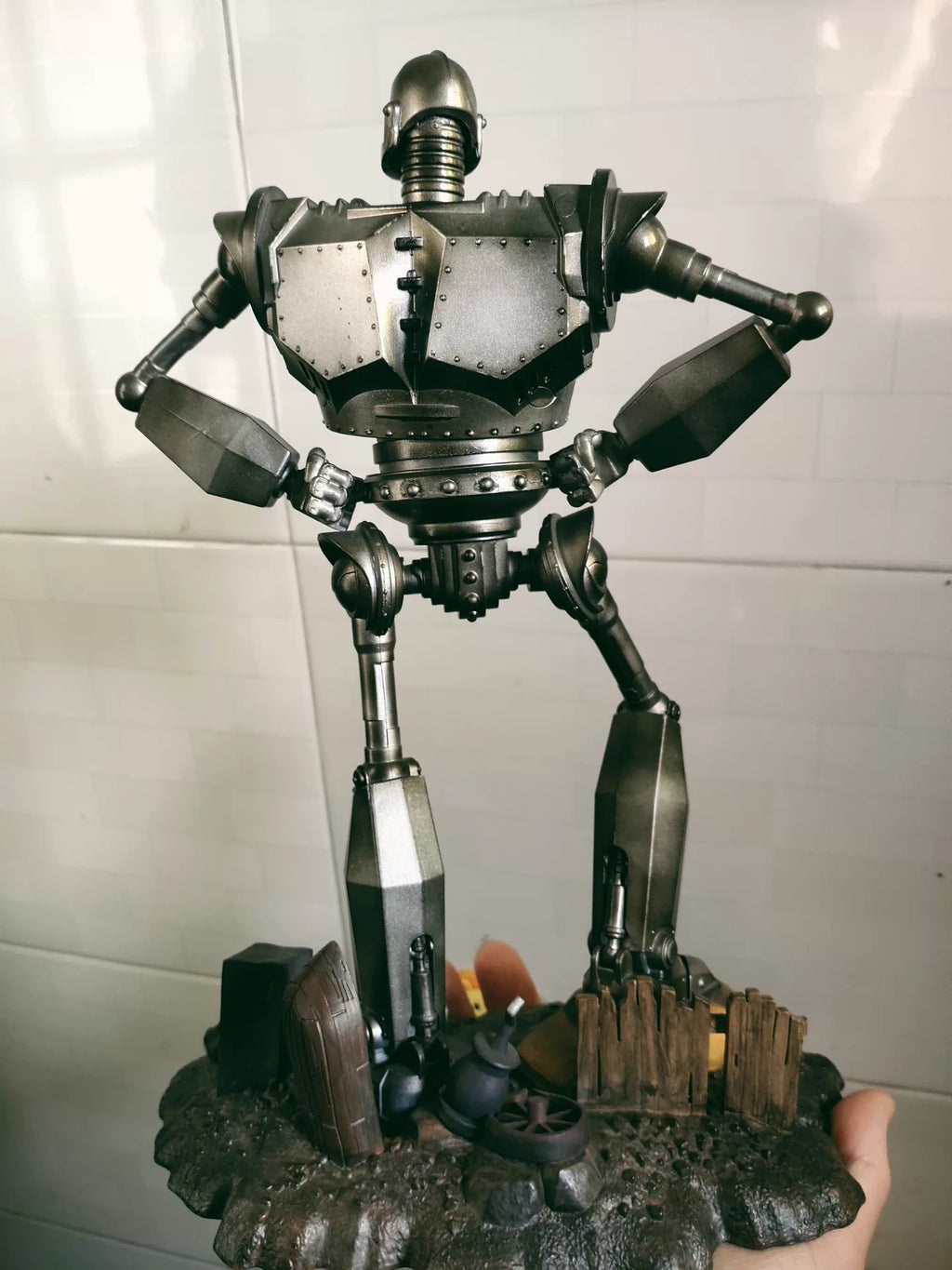 021026-toy-53 DST Iron Giant sideshow 1/6 statue battle damaged painting PVC materia