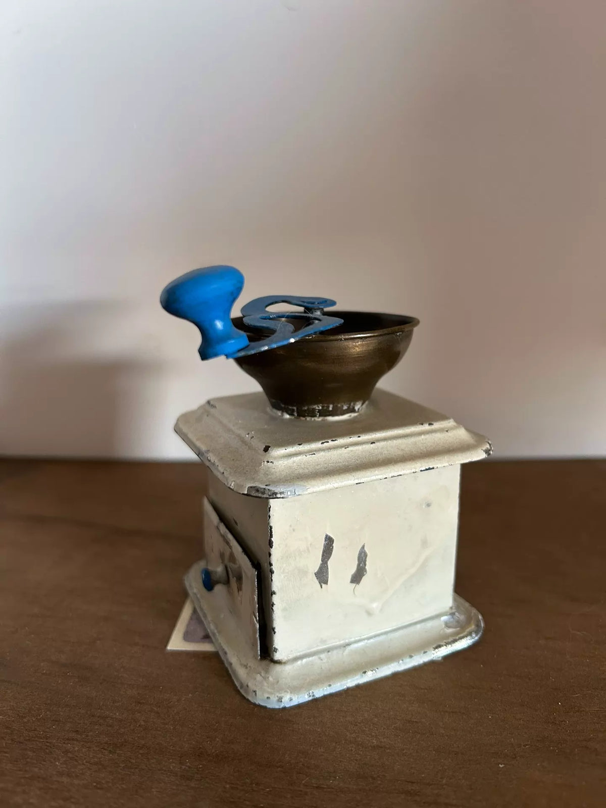 200926-toy-39 Antique coffee bean grinder miniature