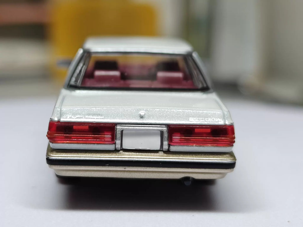 260926-toy-77 Tomica Limited Vintage Neo LV-N175b Toyota Crown Hardtop Supercharger 1985 1/64