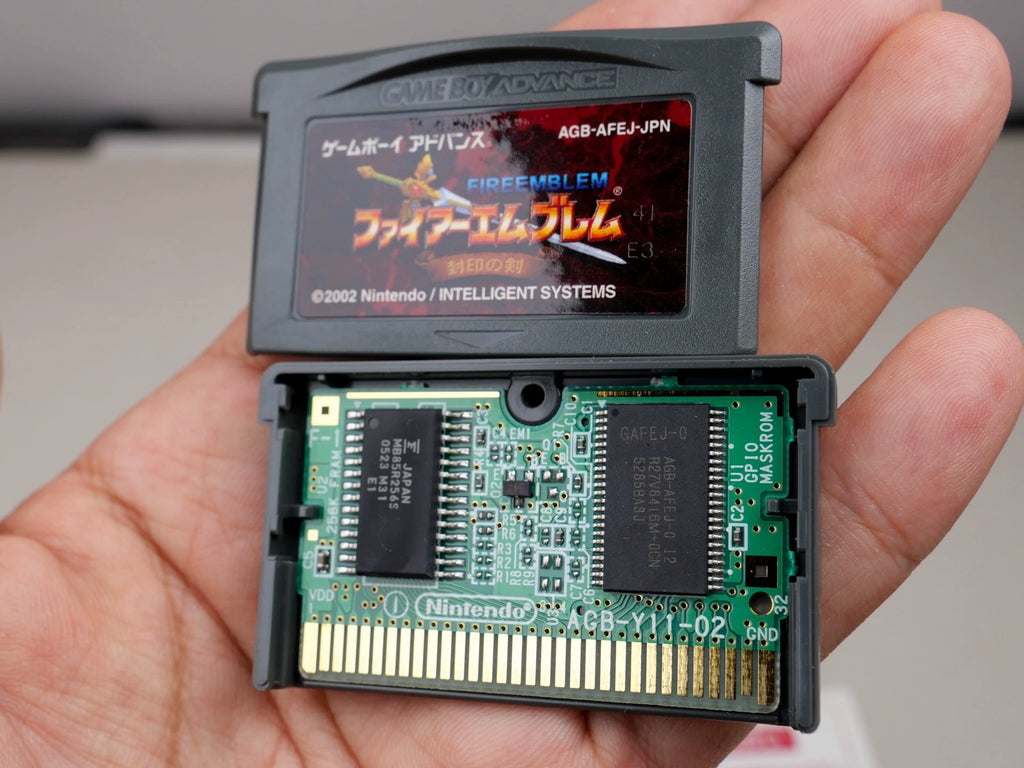 120926-toy-40 GBA game, flame emblem, seal sword, later reprinted double engraved chip memory version, all original, box said, rare, beautiful almost new, normal function, free shipping, no knife, send transparent protection box.