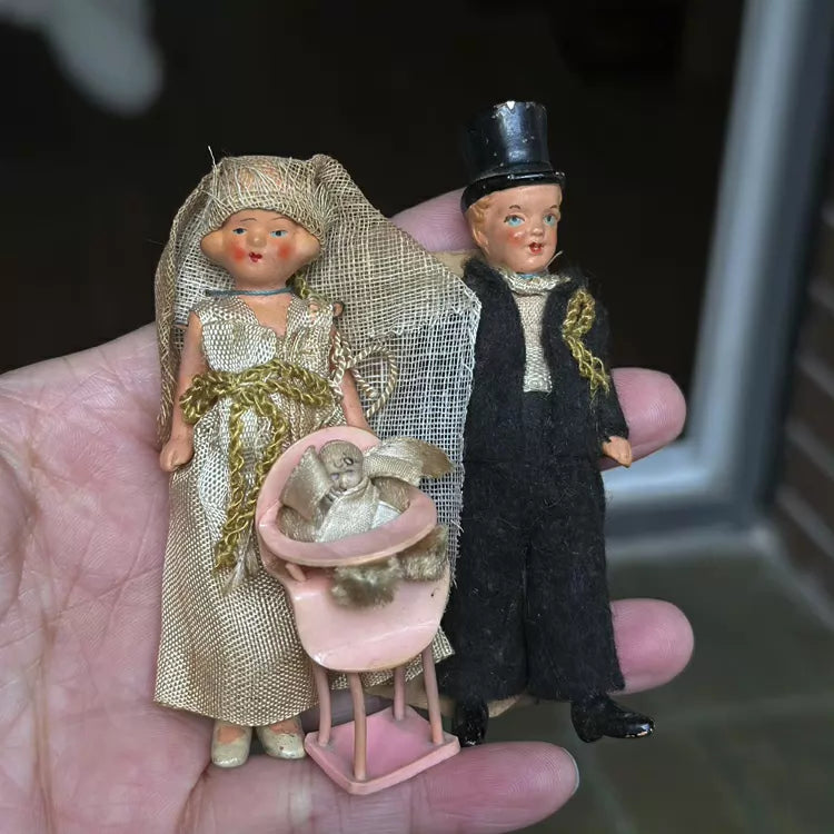 040926-doll-239 Antique German thick soup full porcelain palm treasure joint body dollhouse cloth puppet with original packaging