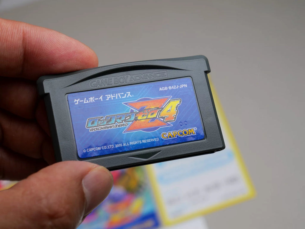 120926-toy-43 GBA game, Rockman Zero4, original genuine cassette, rare, color as shown in the picture, full box, box has traces of normal use, chip memory, function, transparent protective box included in shipping.