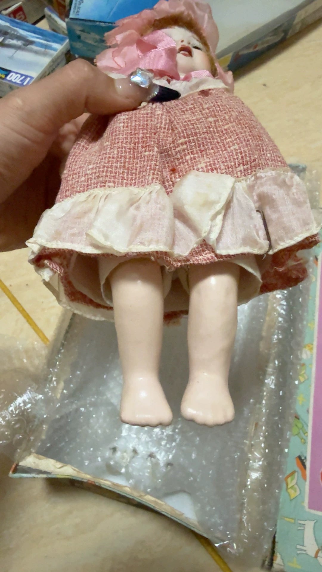 260926-toy-57 Thick soup doll eyes fall into the inside will repair careless pat
