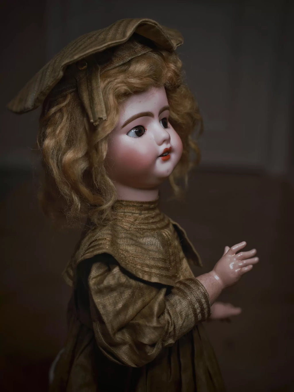 081026-toy-25 fabo sfbj french antique ceramic doll