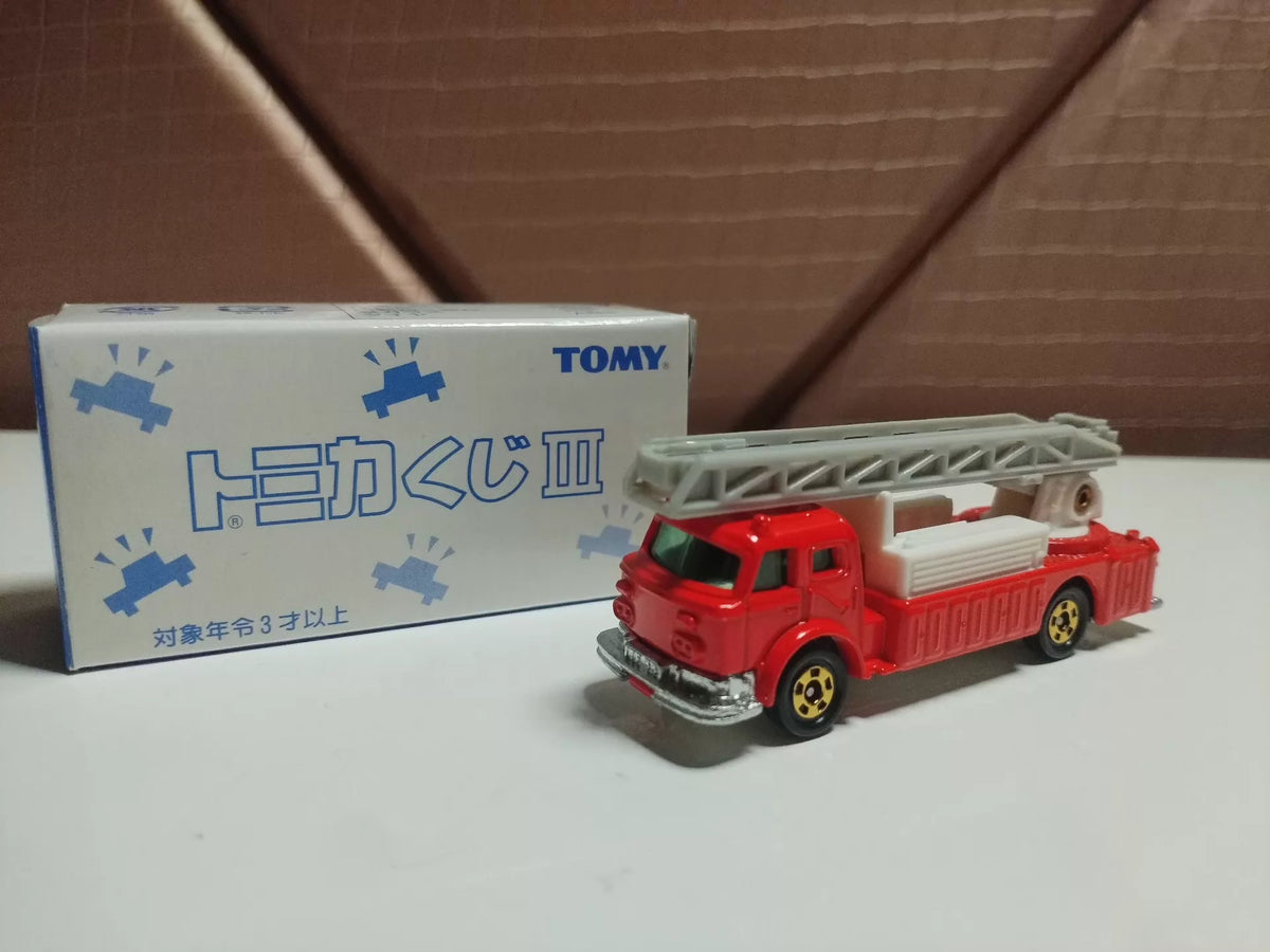 150926-toy-55 Tomica Tomy Carter blue label lottery third shot American ladder chief