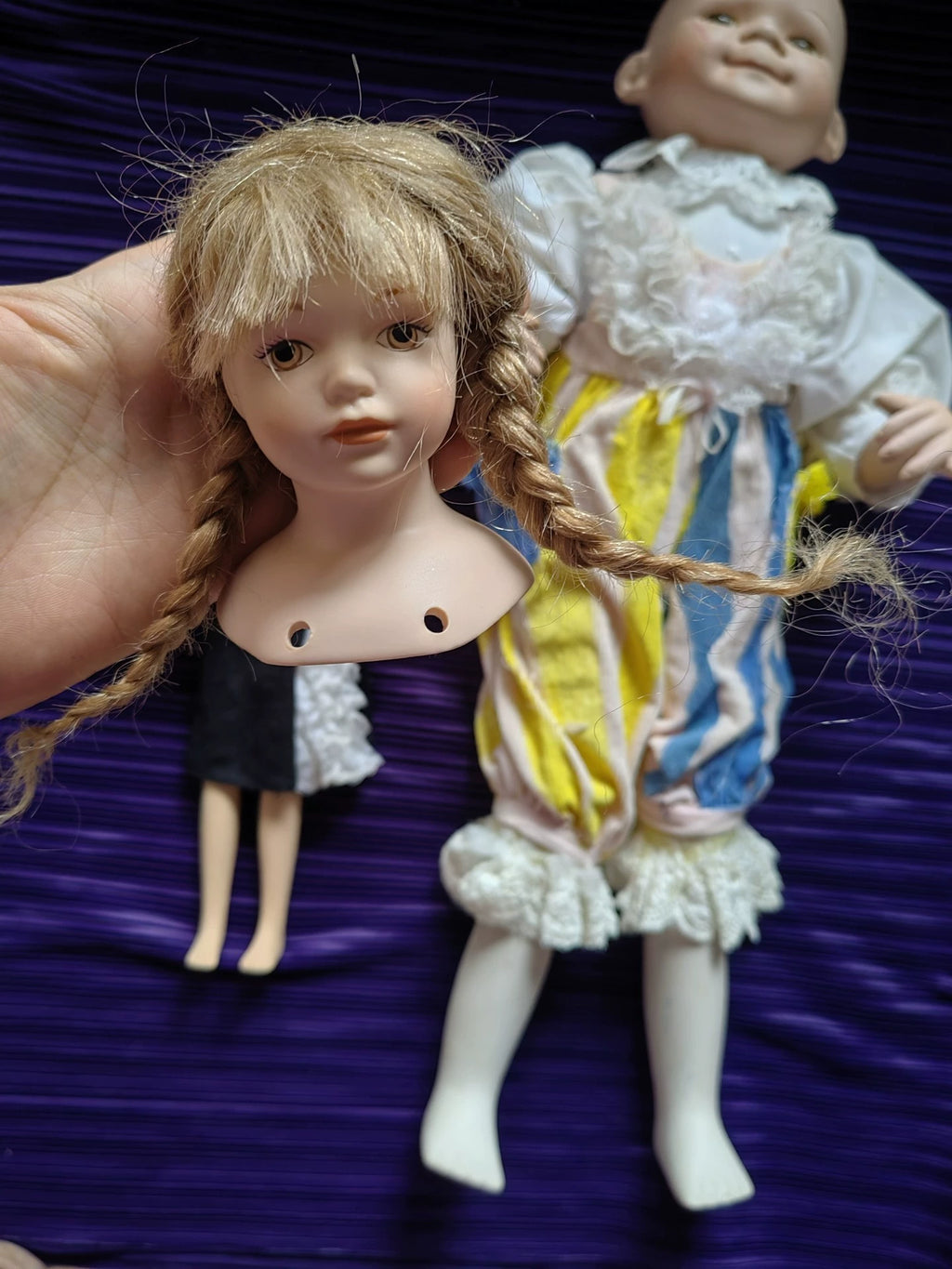 210926-toy-65 Antique ceramic dolls found missing from packaging