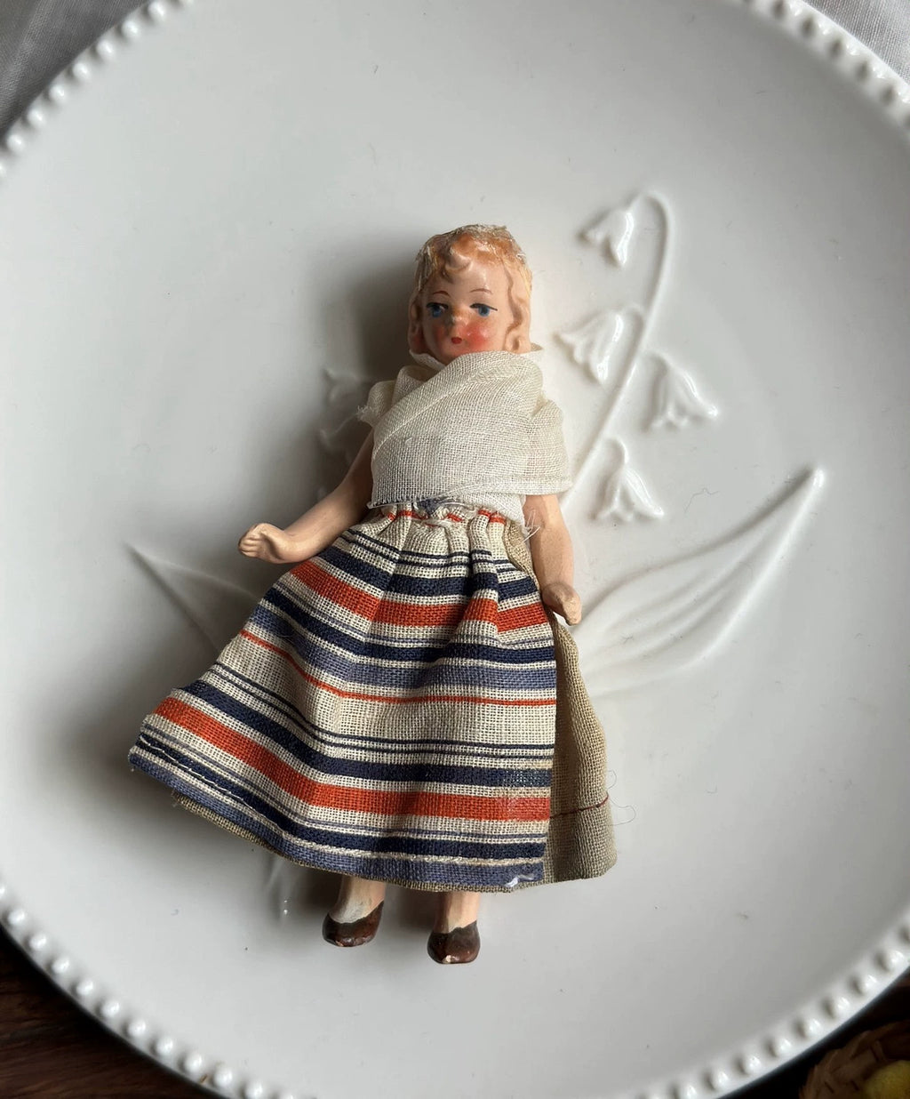 040926-doll-232 Antique German Full Porcelain Palm Medium Treasure Joint Body Dollhouse Cloth Puppet