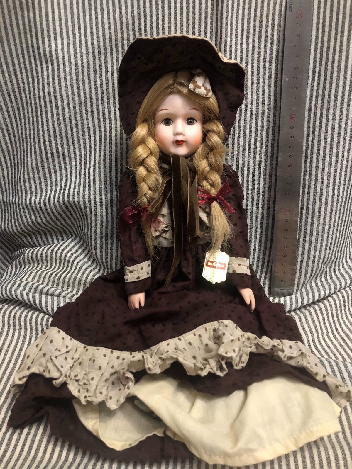 260926-toy-59 Turn The sea found German antique doll old with head hands feet shoes