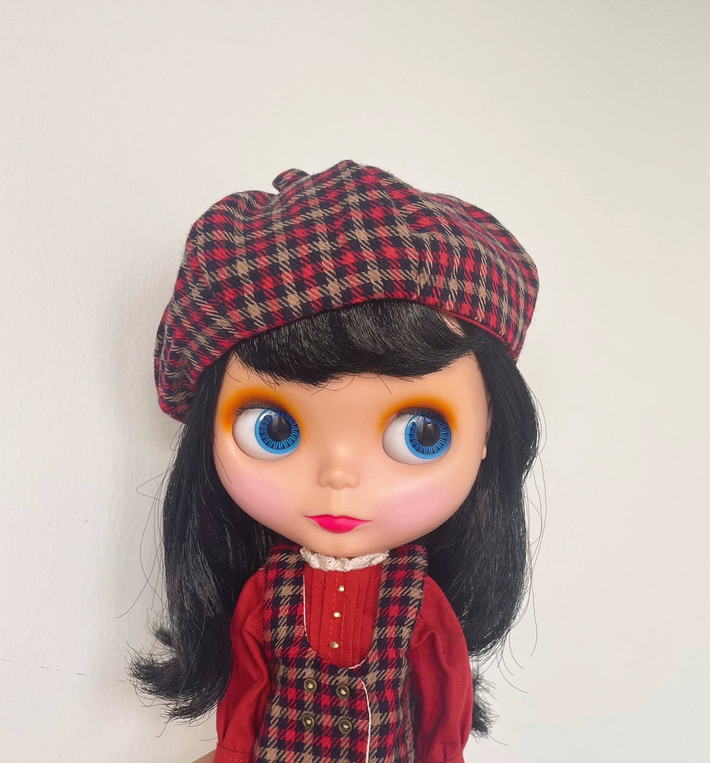 081026-toy-5 Blythe makeover bl arkin big gold dash flyman mondrian hollywood original dol