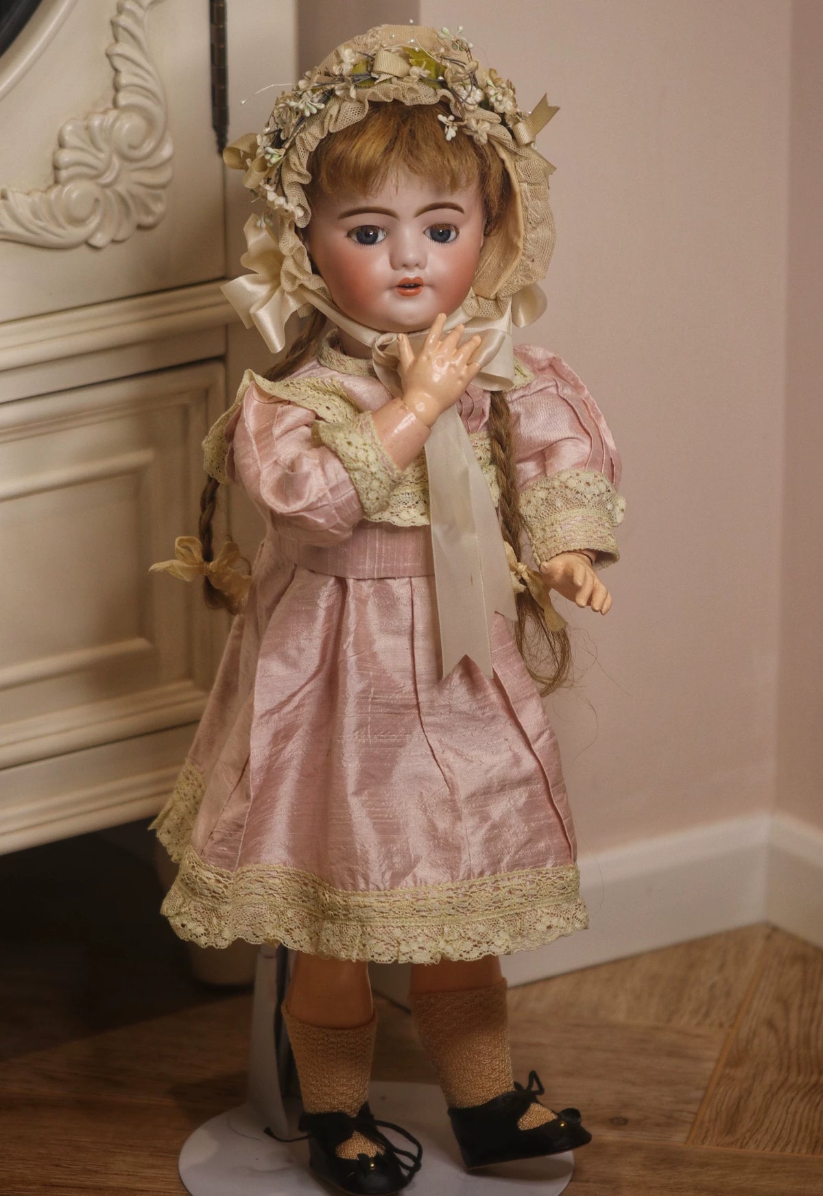031026-toy-30 Fawa sfbj French antique ceramic doll