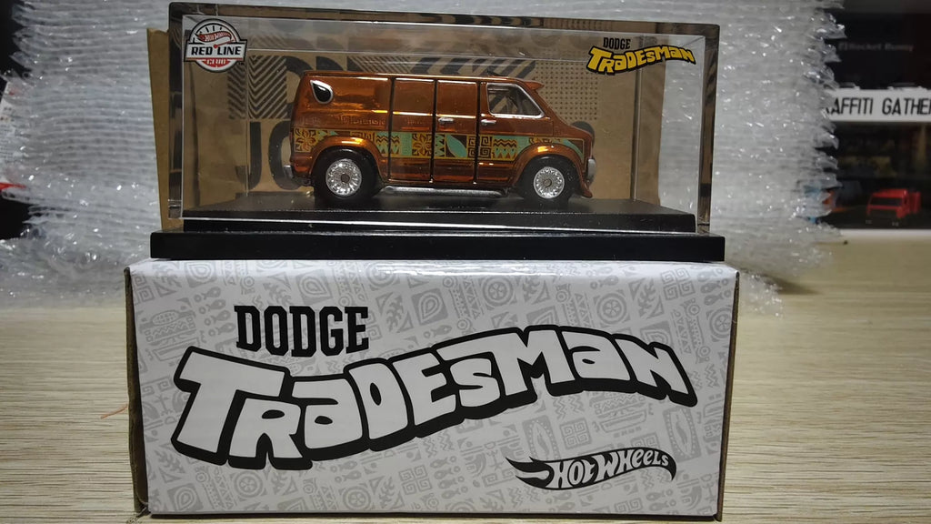 260926-toy-42 Hot Wheels RLC Only the door is dismantled and ground not lowered Red Line Club Dodge With Box
