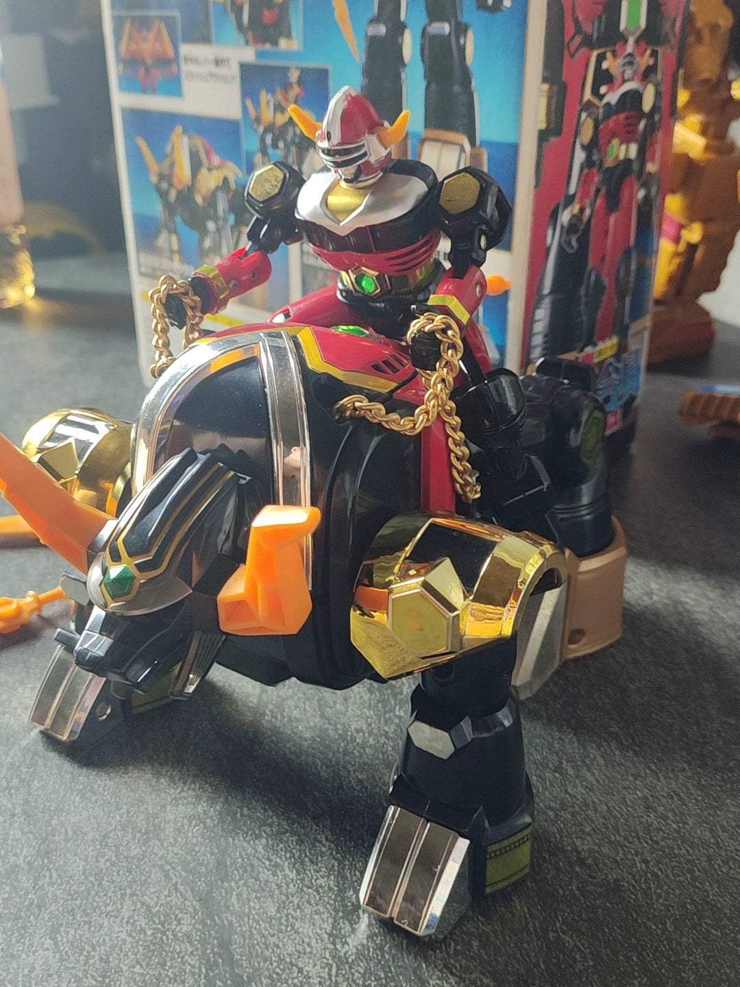 101026-toy-1 DX Super Alloy Rider Fit Bruta Ullas Star Beast Black Bull