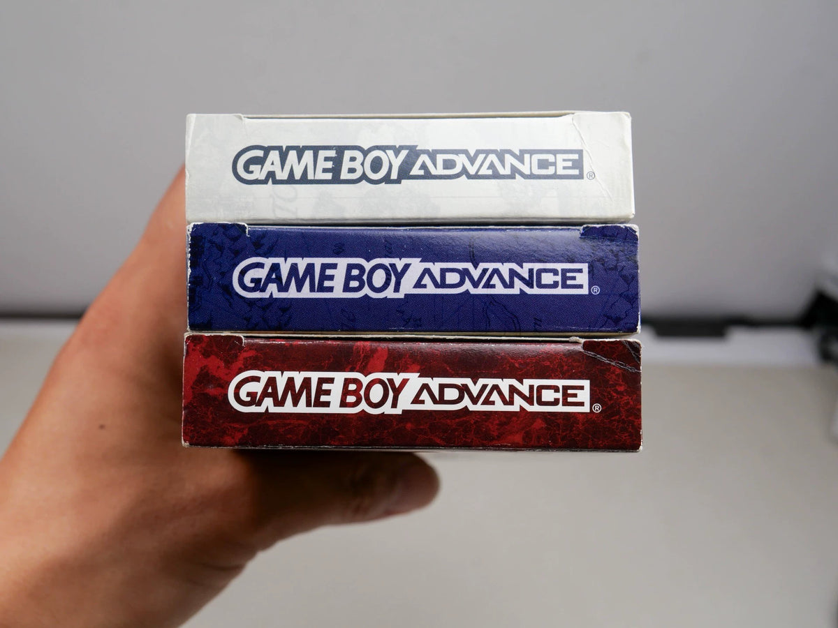 GBA game, three collections of flame emblem series, sword of seal, of fire and stone of holy devil light, original genuine, color as shown in the picture, box said full, cassette function normal, packing price, free shipping transparent protective box.