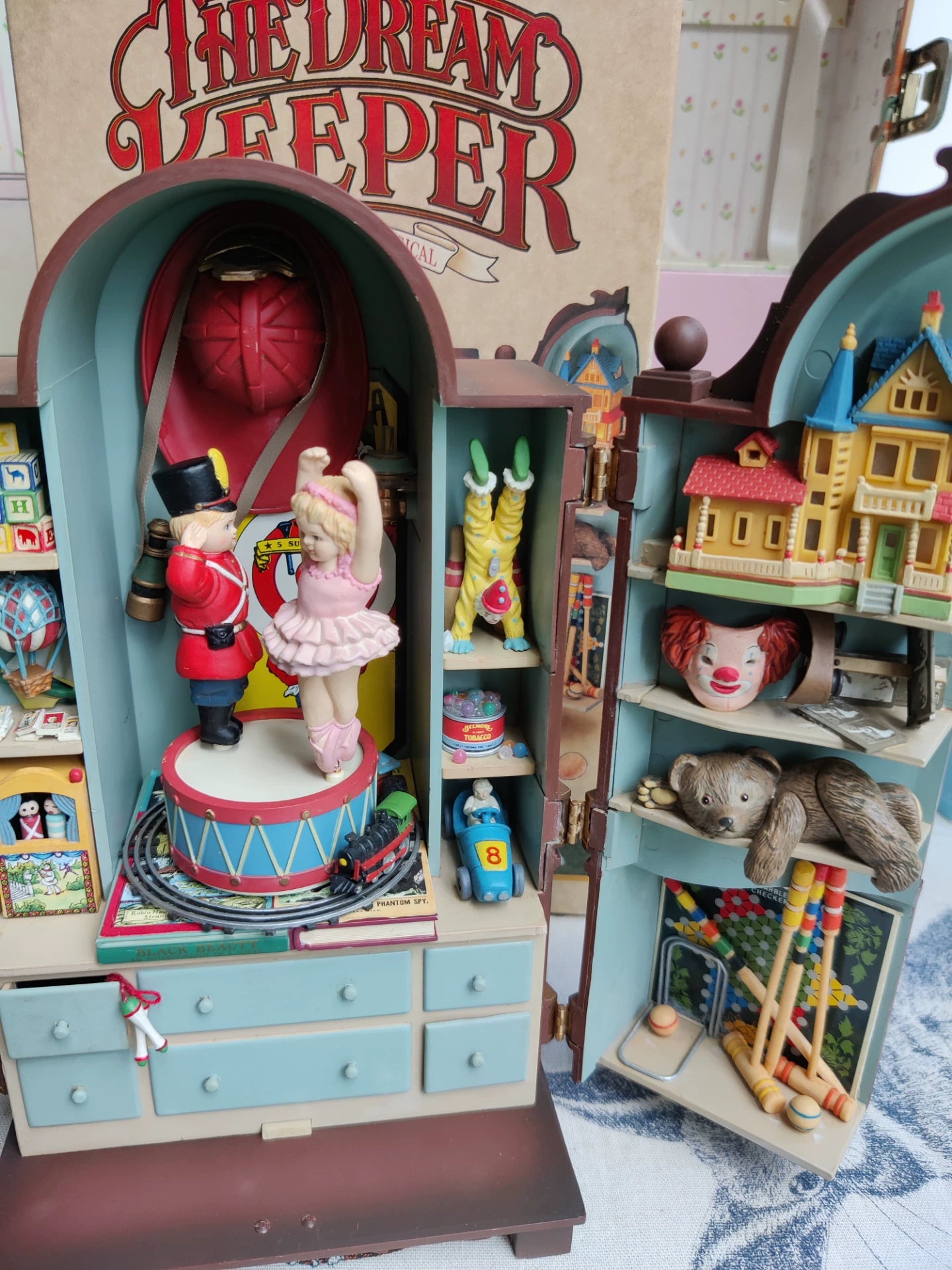 040926-doll-57 Spot enesco dreamer the dreamer keeper music box original box complete