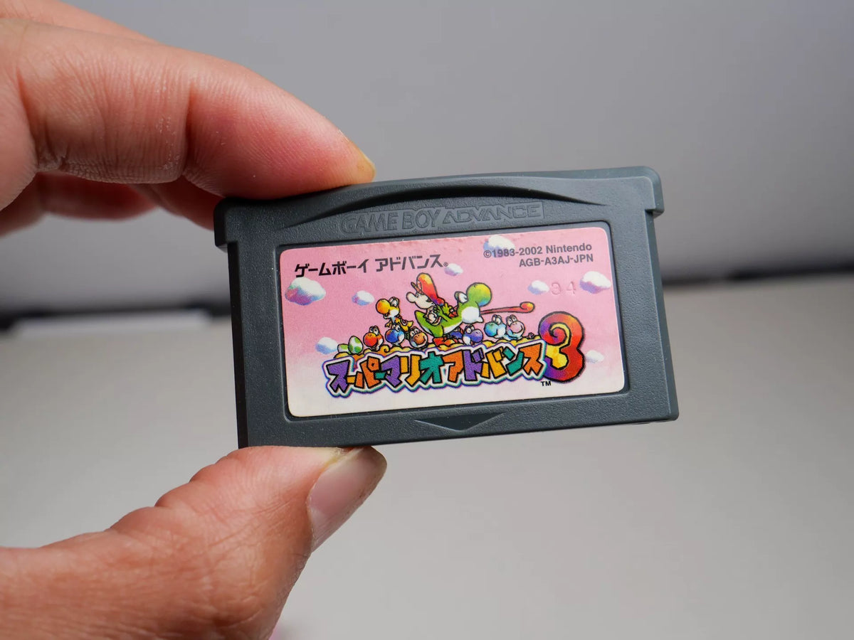120926-toy-5 gba game, Super Mario Bros. A3. Yoshi Island, original genuine cartridge, color as shown in the picture, full box, medieval beauty, chip memory, normal function, free shipping transparent protective box.