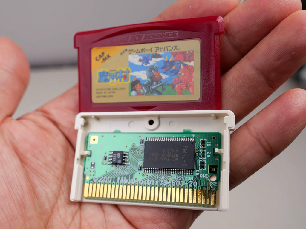 120926-toy-61 gBA game, fc mini demon world village, red and white machine classic original genuine, naked card, coloring as shown, the cartridge is in good condition, the function is normal, free shipping One storage box.