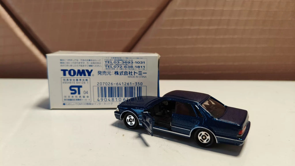 150926-toy-59 Tomeca Tomy raffle 5 exhibition limited edition Note No. 13 Nissan Cedric Nissan Cedric 4 Door H.T