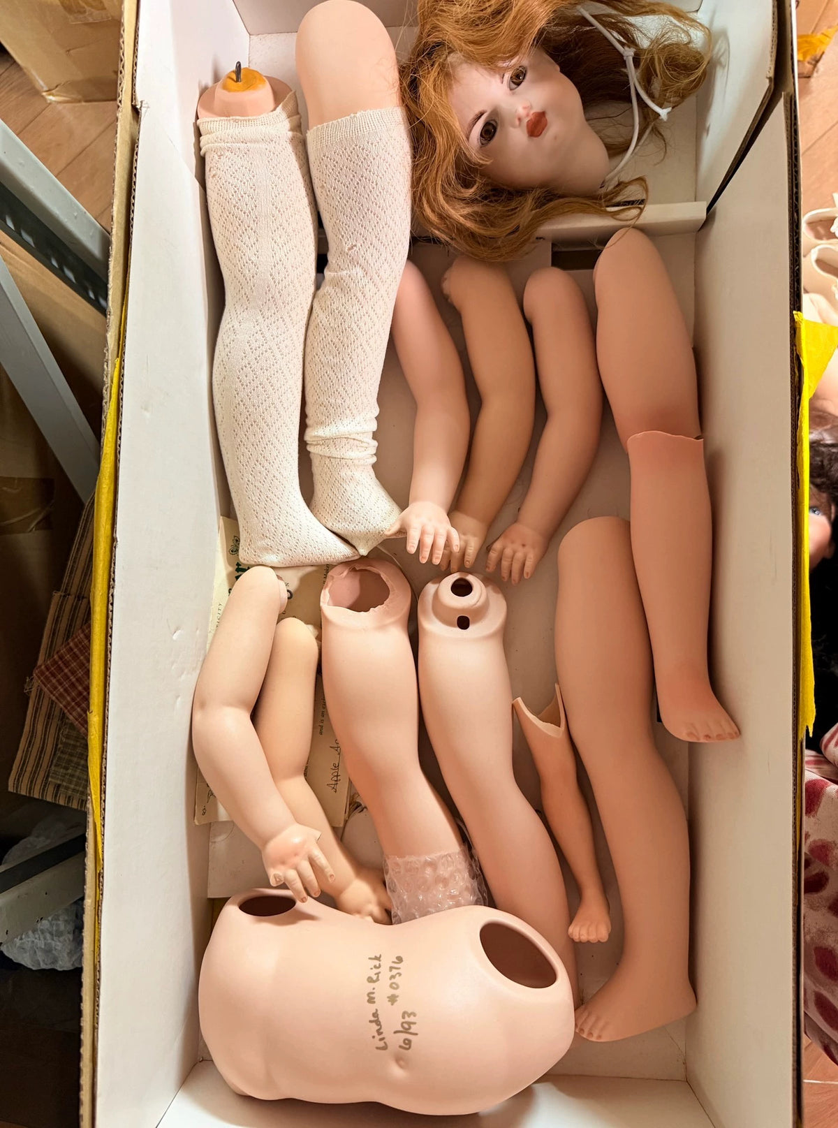 210926-toy-59 Antique Ceramic Doll The Maker Full Porcelain Accessories