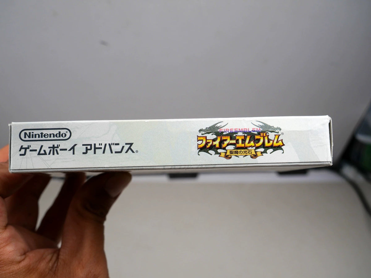 GBA game, flame emblem, holy devil stone, original genuine cartridge, color as shown in the picture, full box, overall good condition, slight indentation on the side of the box, chip memory, normal function, transparent protective box included in