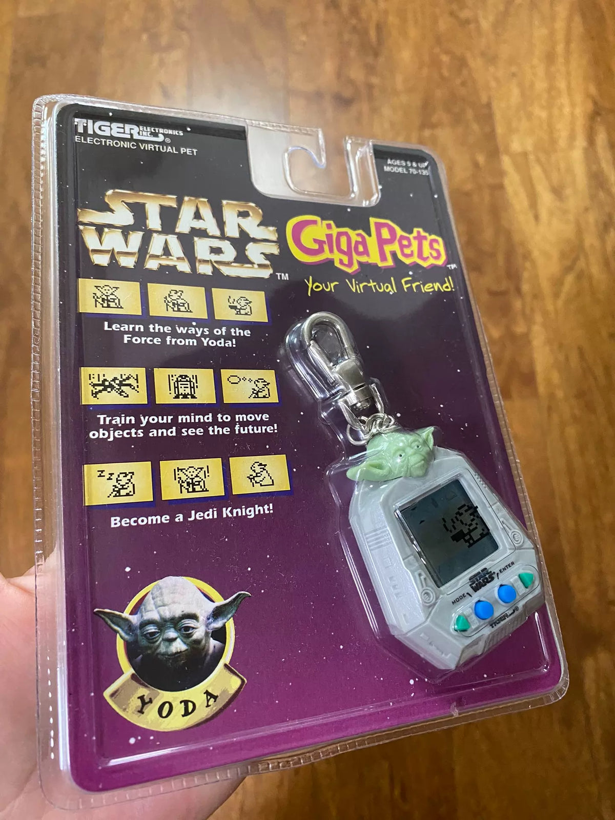 210926-toy-24 Tamagotchi gamewatchTIGER electronic pet Star Wars non-topma songs company