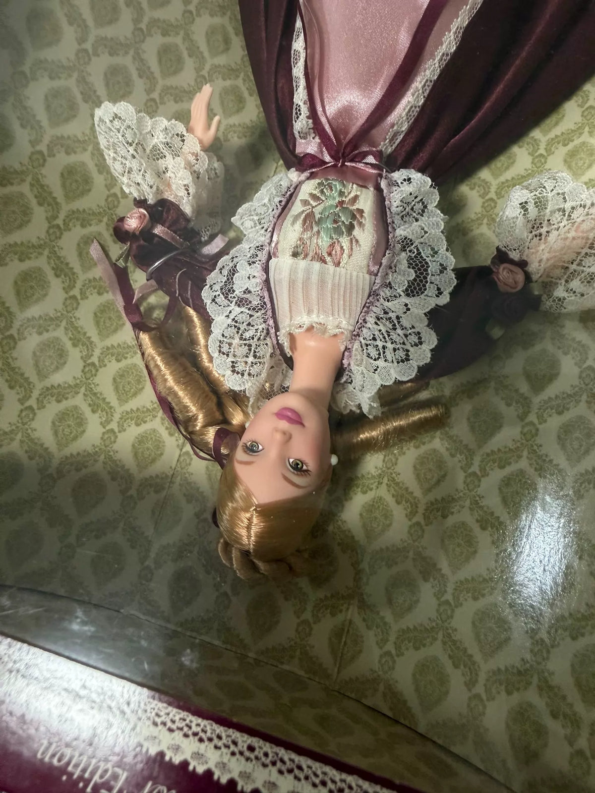 180926-toy-4 Barbie Victoria Bear Rare Blonde Out-of-Print Collectible Edition Victorian with Cedric