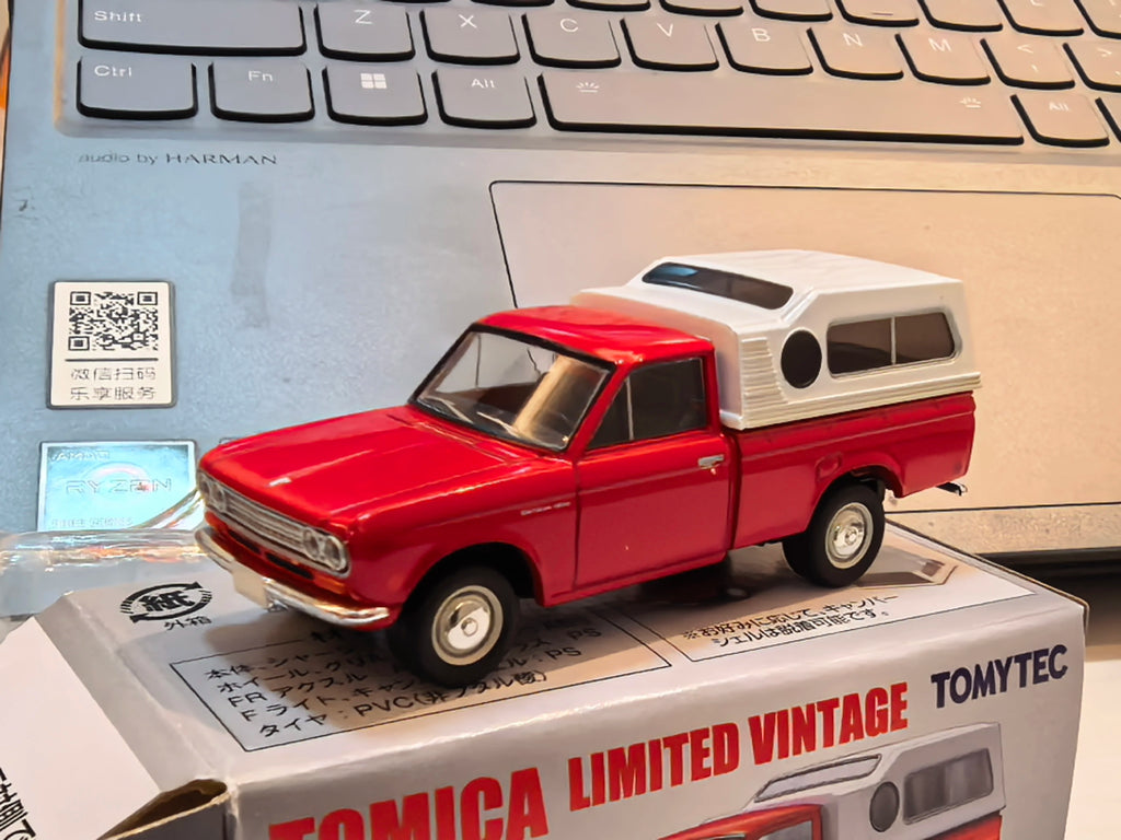 250926-toy-7 Tomica Limited Vintage tomy TLV LV-194a Japanese version 1/64 datsun truck
