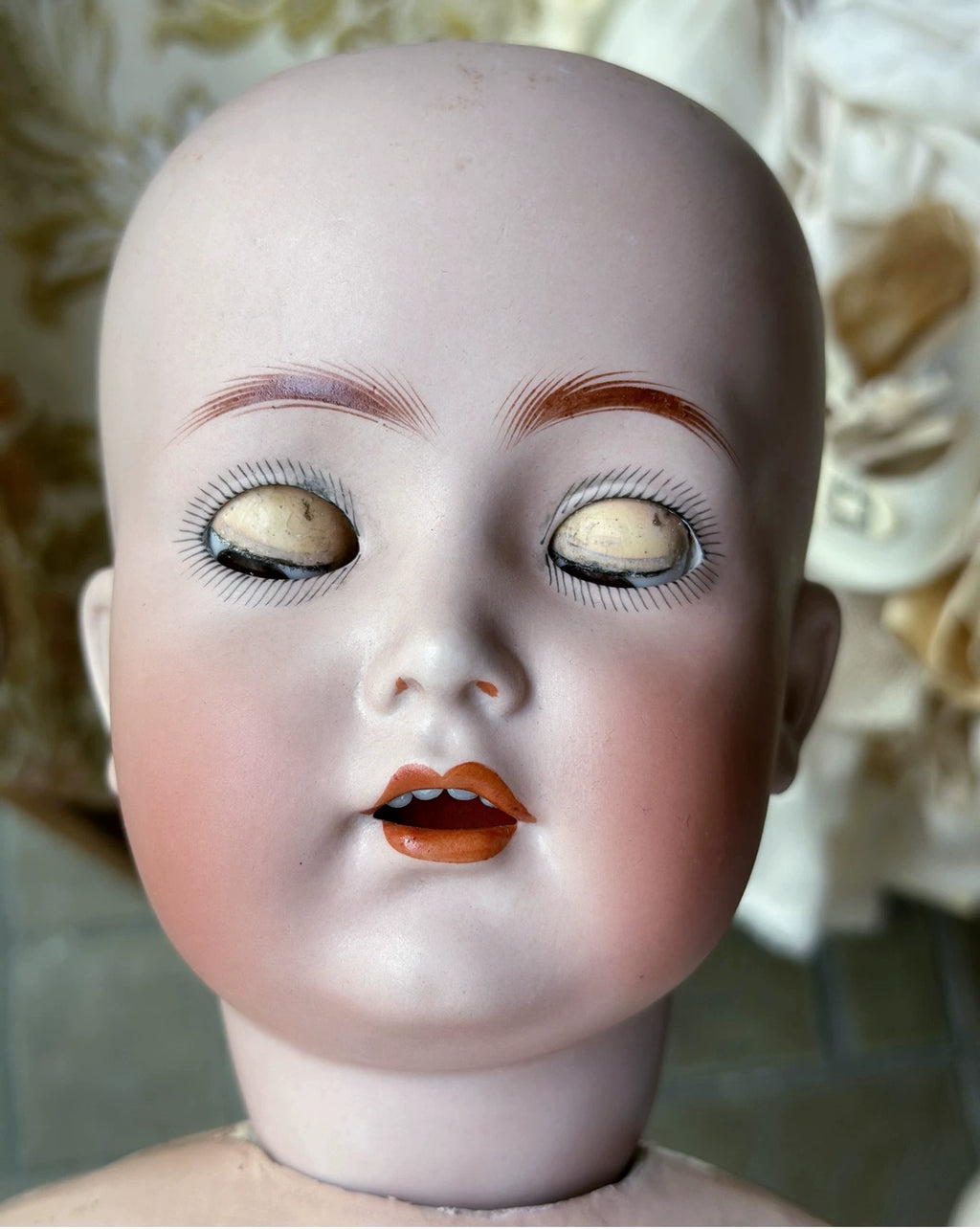 040926-doll-284 Antique doll KR117n German thick soup porcelain head small cross-eye joint body doll with flaws