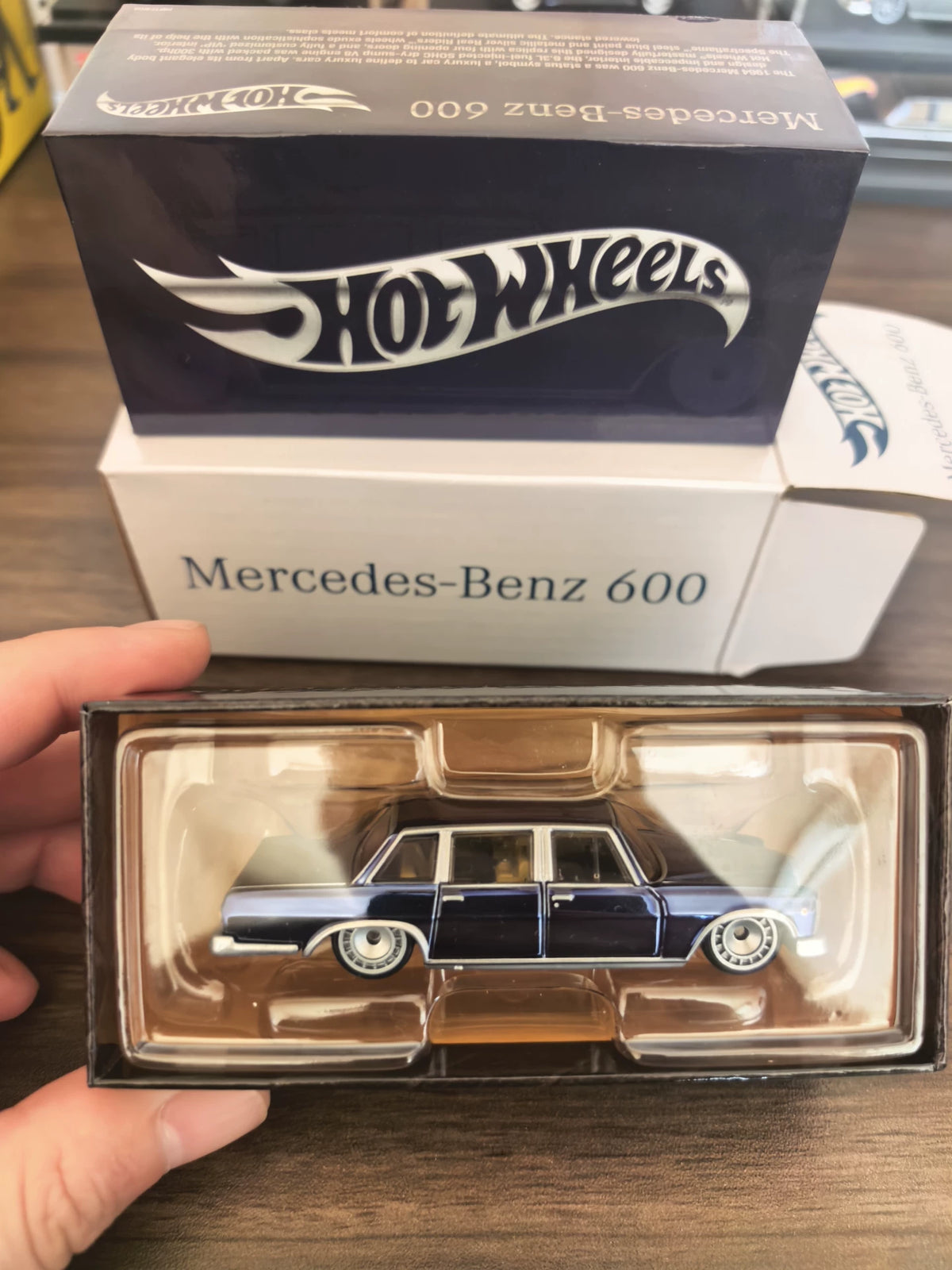 260926-toy-48 Hot Wheels RLC mercedes benz 600