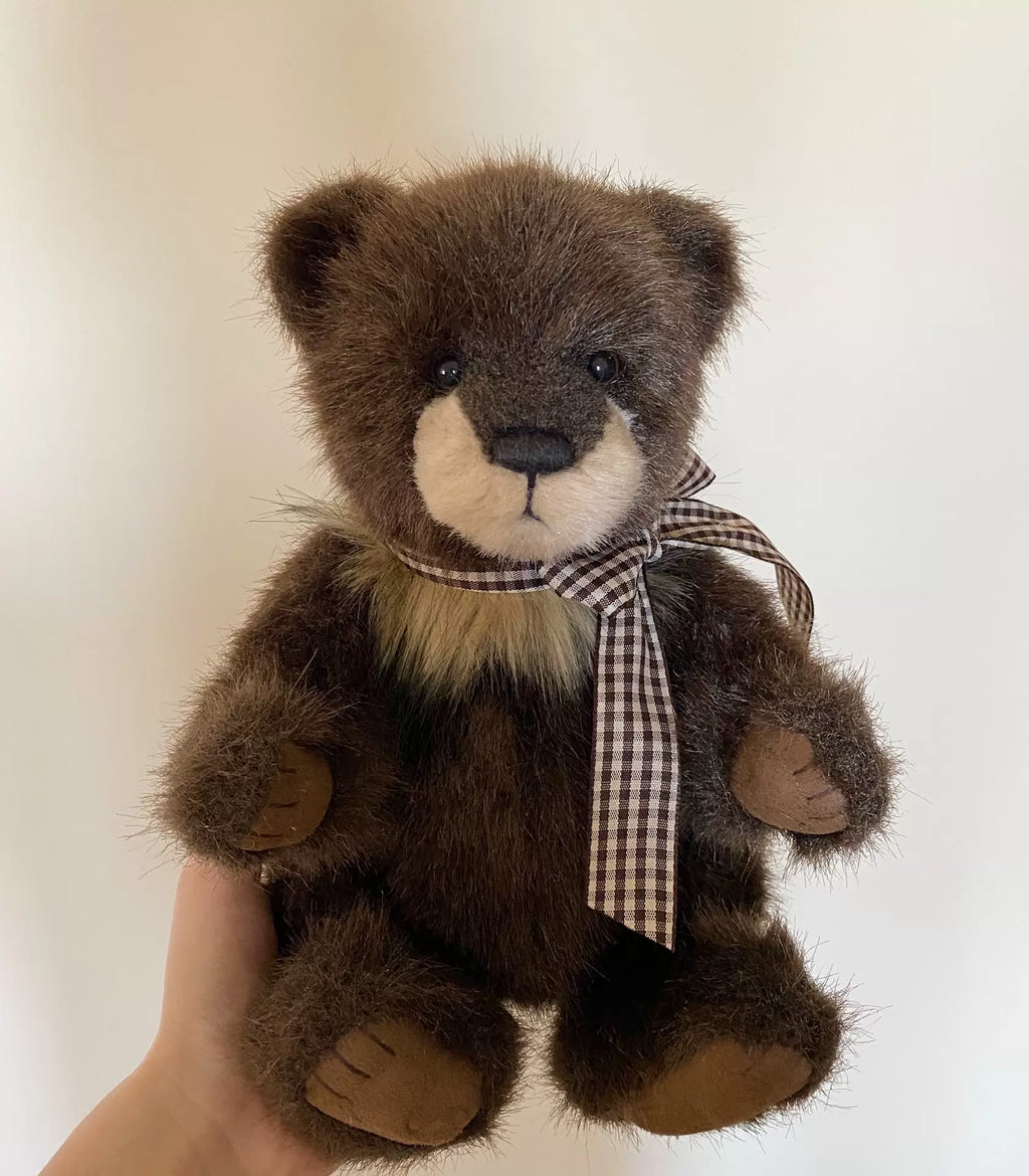 260926-toy-29 Charlie Bears artist teddy bear doll