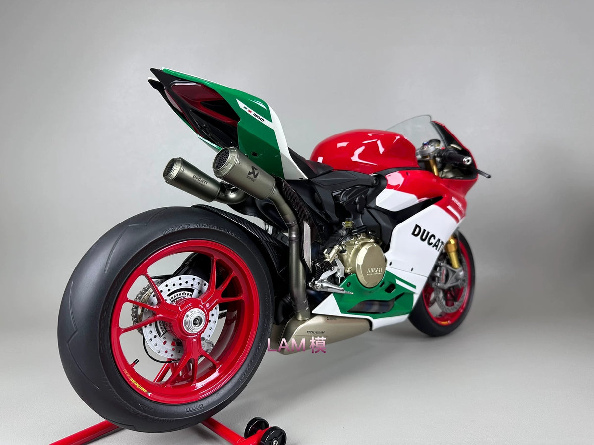 131026-toy-1 Pocher 1/4 Ducati 1299R FINAL EOITION+modification screws+full vehicle