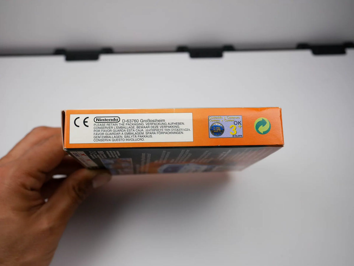 GBA game, V rally racing car 3, genuine cassette, European and American version, the most powerful on the GBA platform, the color is as shown in the figure, the box is full, the outer box is slightly damaged, the function is normal, free shipping.