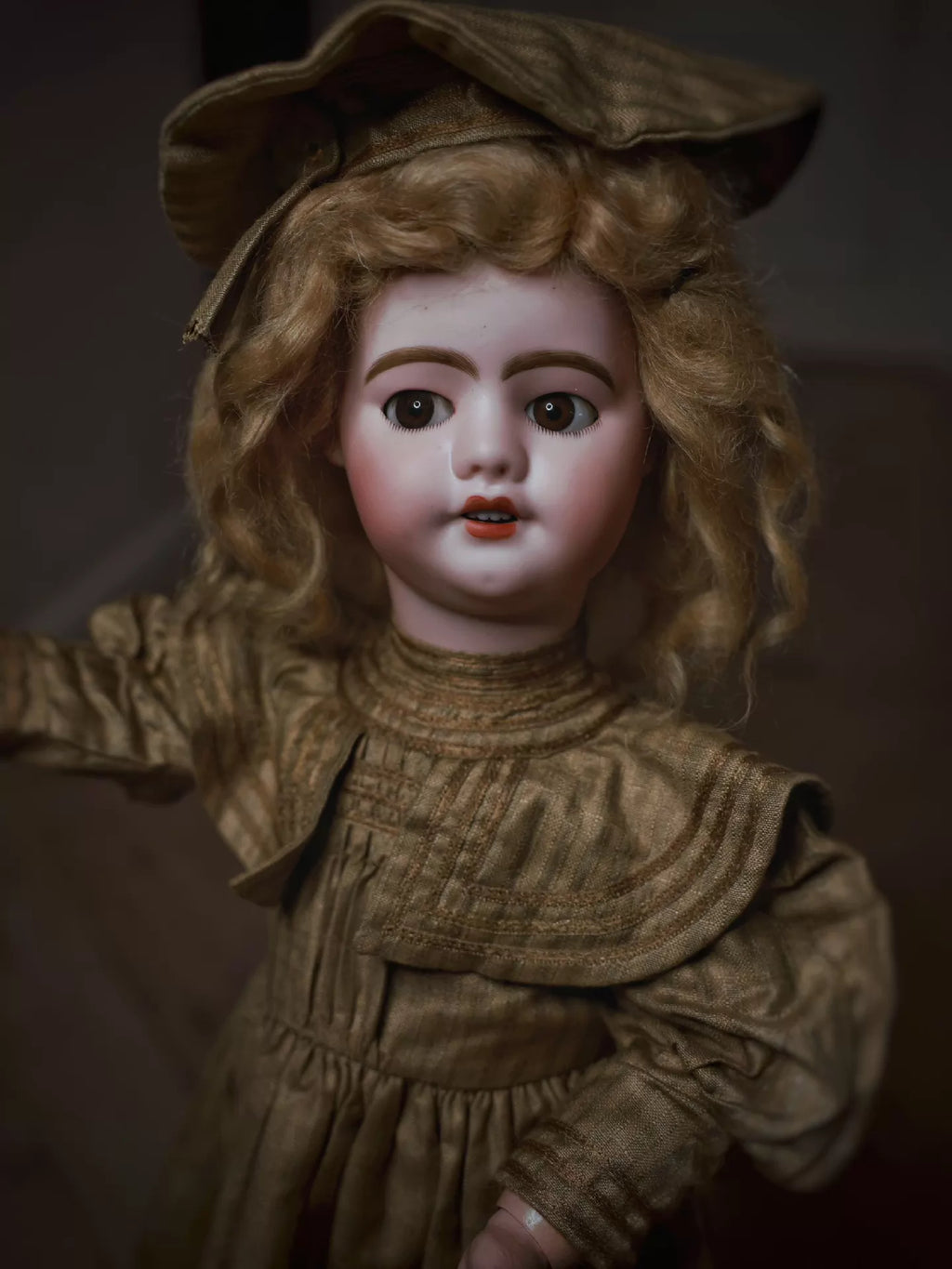 081026-toy-25 fabo sfbj french antique ceramic doll