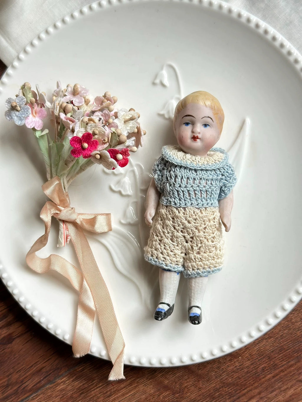 040926-doll-268 Antique thick soup full porcelain blonde angel boy