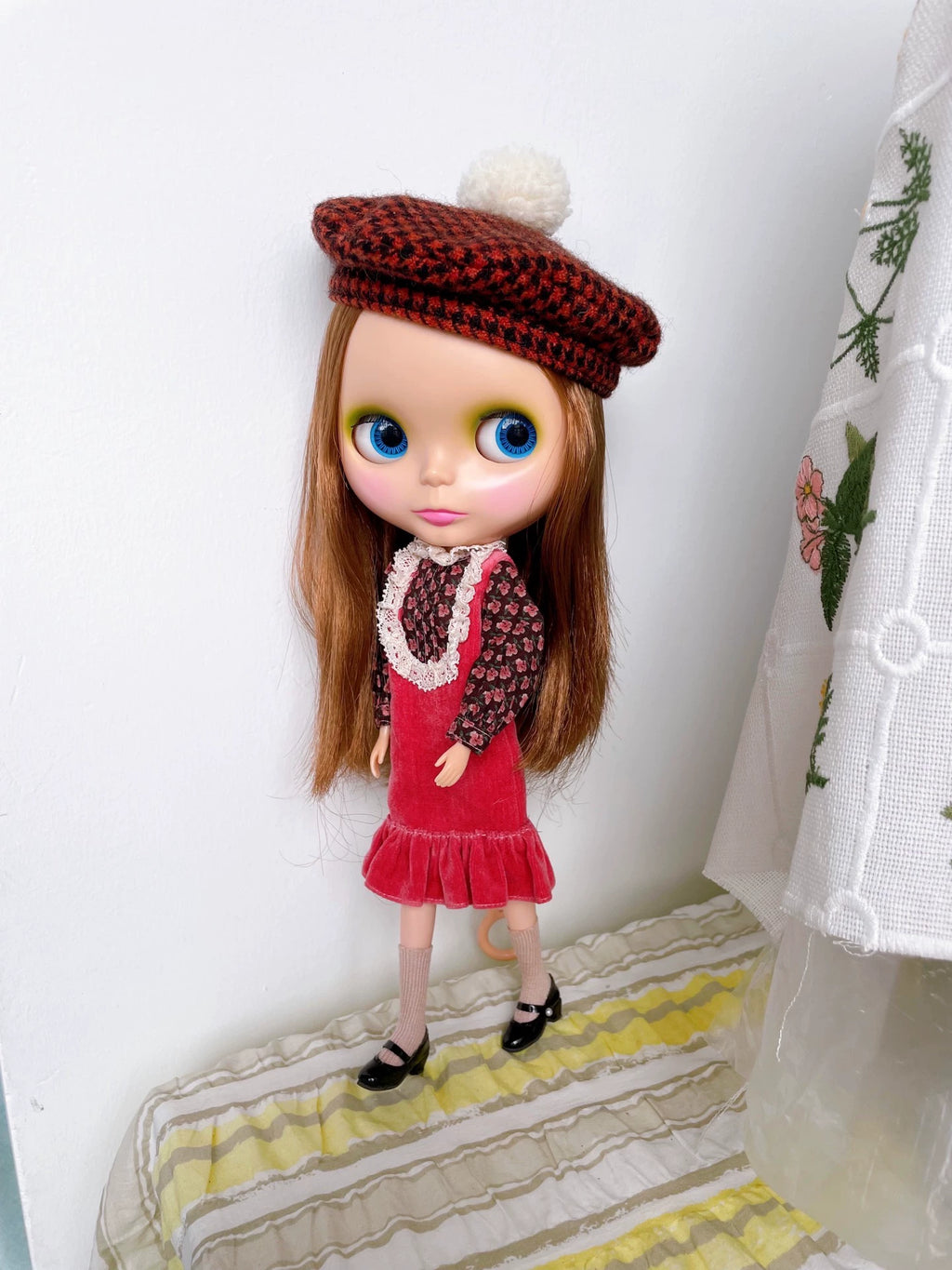 081026-toy-4 Blythe makeover bl dash barco parco mondrian hollywood doll cloth ebl cherry
