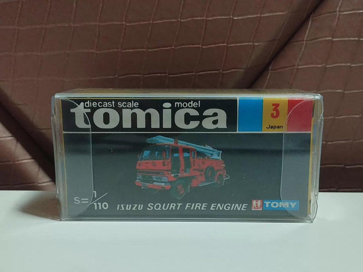 150926-toy-110 TOMICA 3 ISUZU SQURT FIRE ENGINE