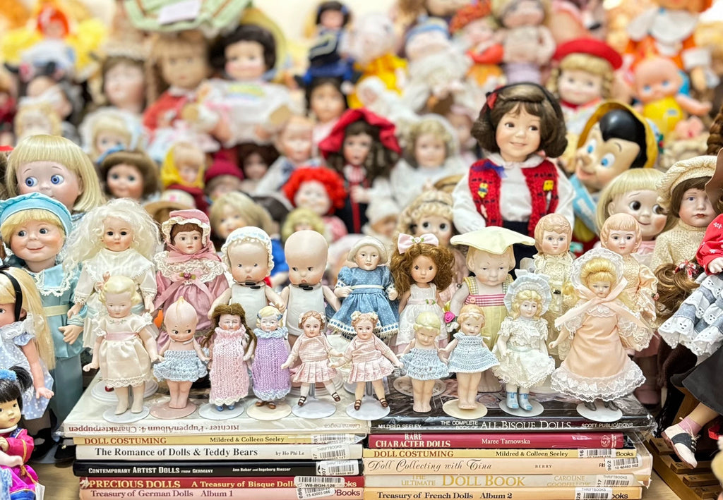 210926-toy-63 German bisque doll small cross-eyed ceramic antique mini all-ceramic