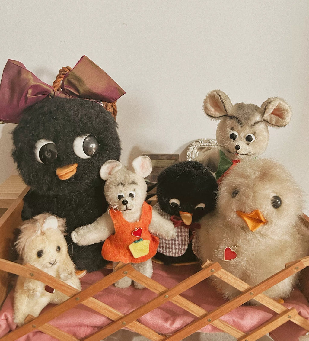 210926-toy-28 Steiff Updated antique berg Austrian heart brand toys