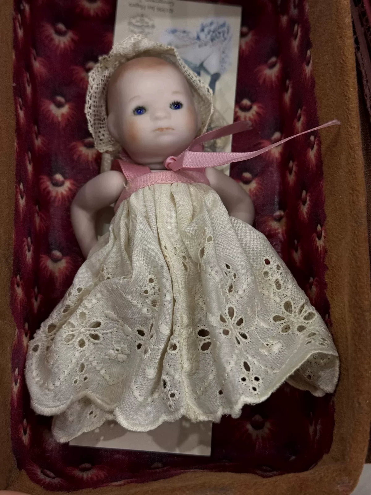 300926-toy-24 Japanese Antique Doll Full Porcelain Knuckle Frozen Leg
