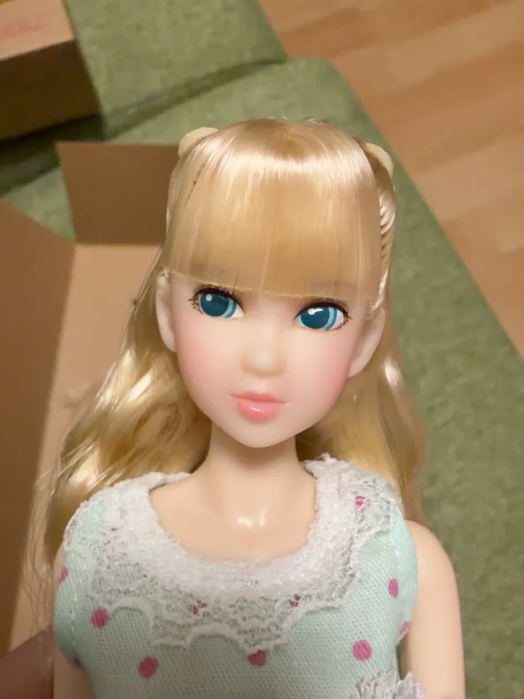 081026-toy-27 sk momoko wake up voted peach doll mmk 2014